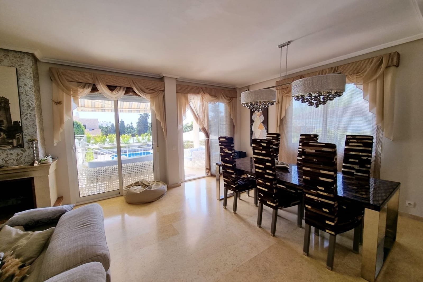 5 bedroom Villa for sale in La Mata with pool - € 980,000 (Ref: 9463809)