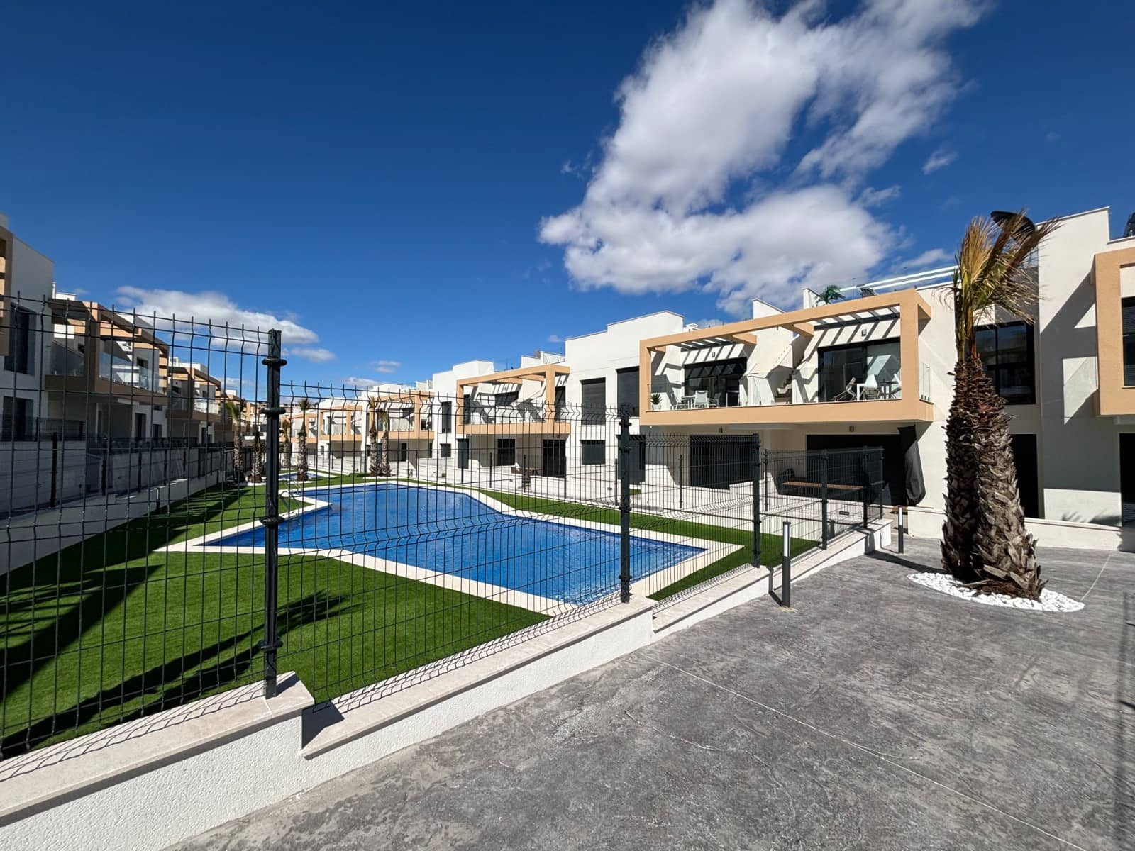 2 bedroom Townhouse for sale in Orihuela Costa with pool garage - € 249,900 (Ref: 9463811)