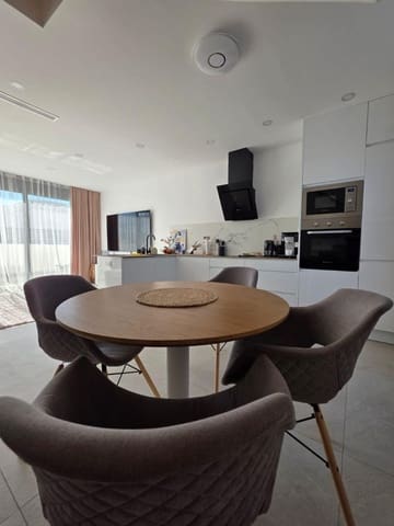 Chalet de 2 habitaciones en Benijófar en venta con piscina garaje - 320.000 € (Ref: 9463816)