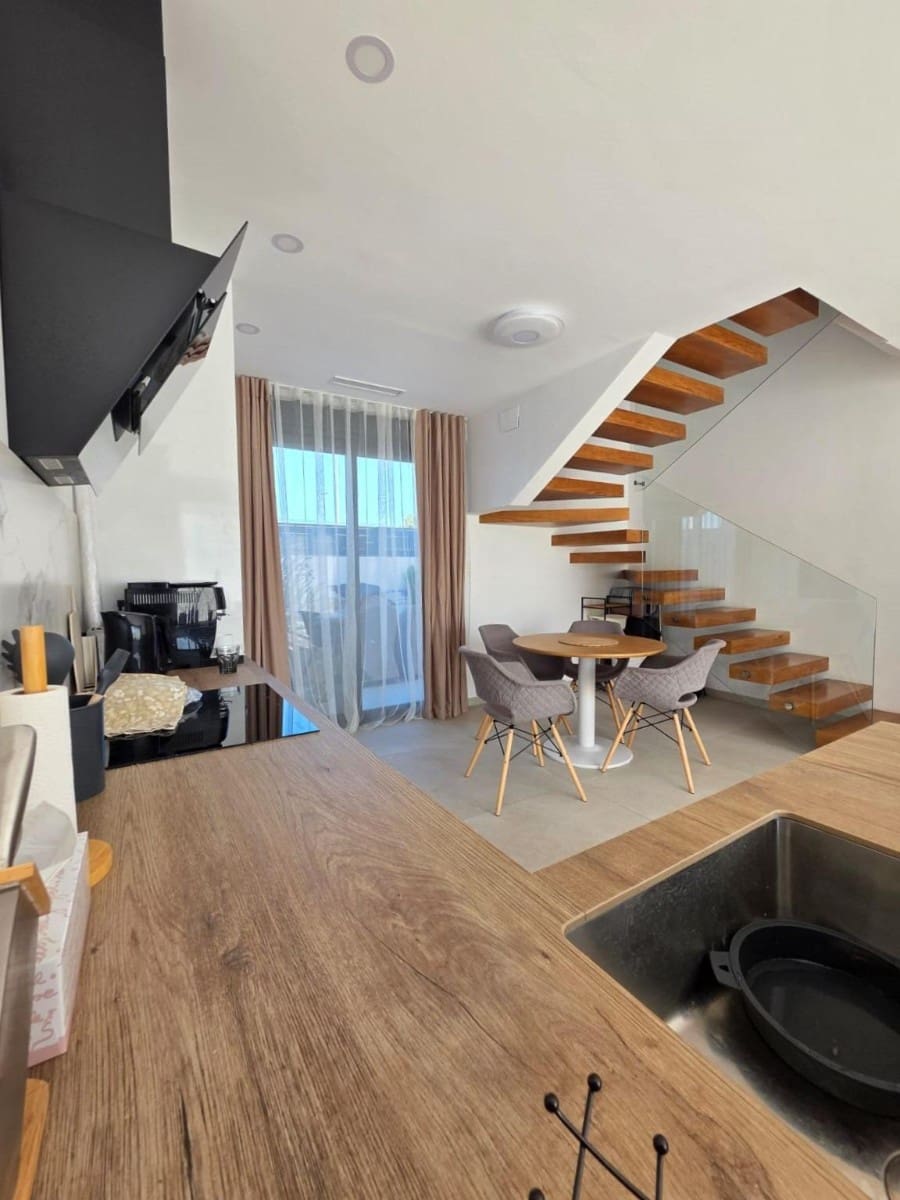 Chalet de 2 habitaciones en Benijófar en venta con piscina garaje - 320.000 € (Ref: 9463816)