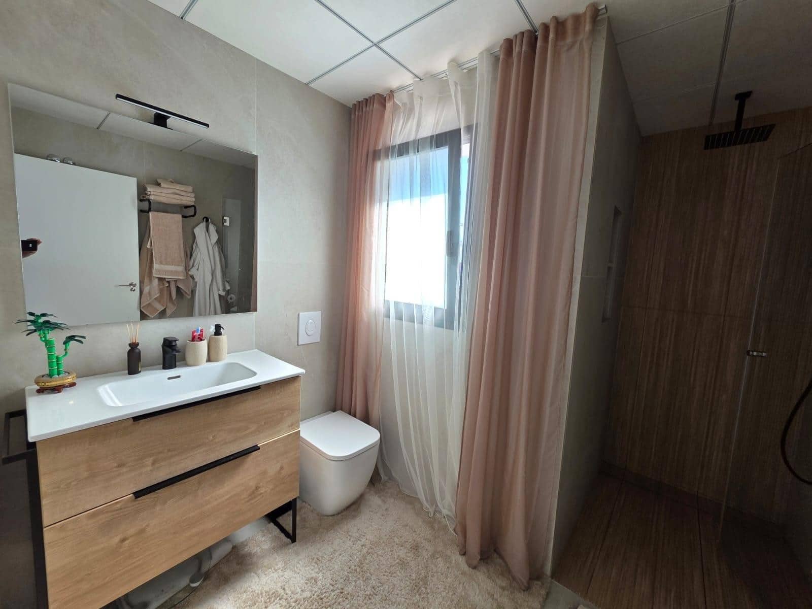 Chalet de 2 habitaciones en Benijófar en venta con piscina garaje - 320.000 € (Ref: 9463816)