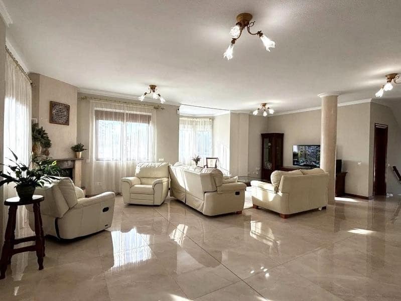 5 Zimmer Villa zu verkaufen in Ciudad Quesada mit Pool Garage - 630.000 € (Ref: 9463817)