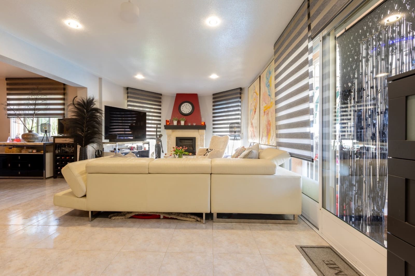 5 bedroom Villa for sale in Benijofar with pool - € 498,000 (Ref: 9463821)