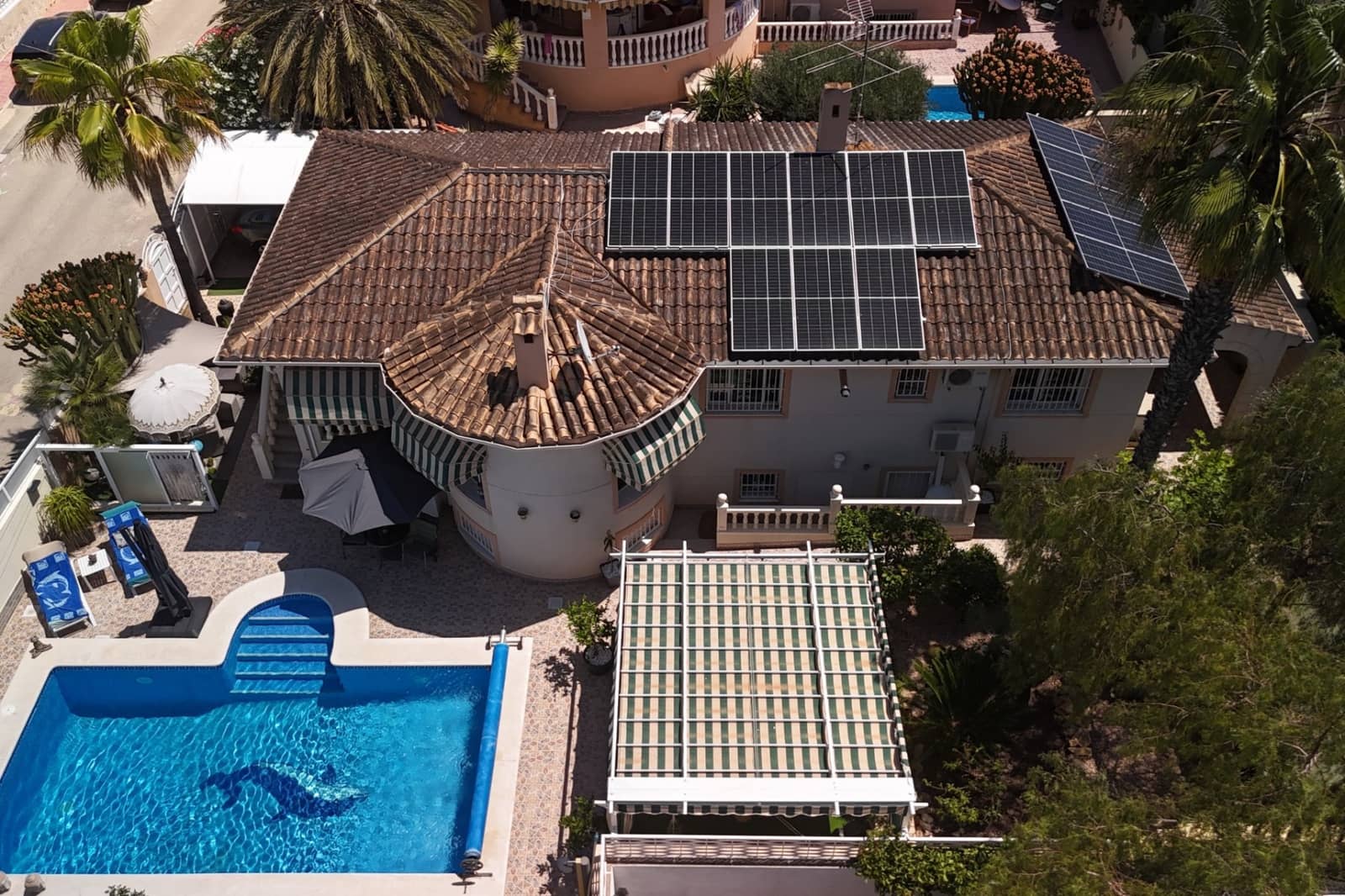 5 bedroom Villa for sale in Benijofar with pool - € 498,000 (Ref: 9463821)