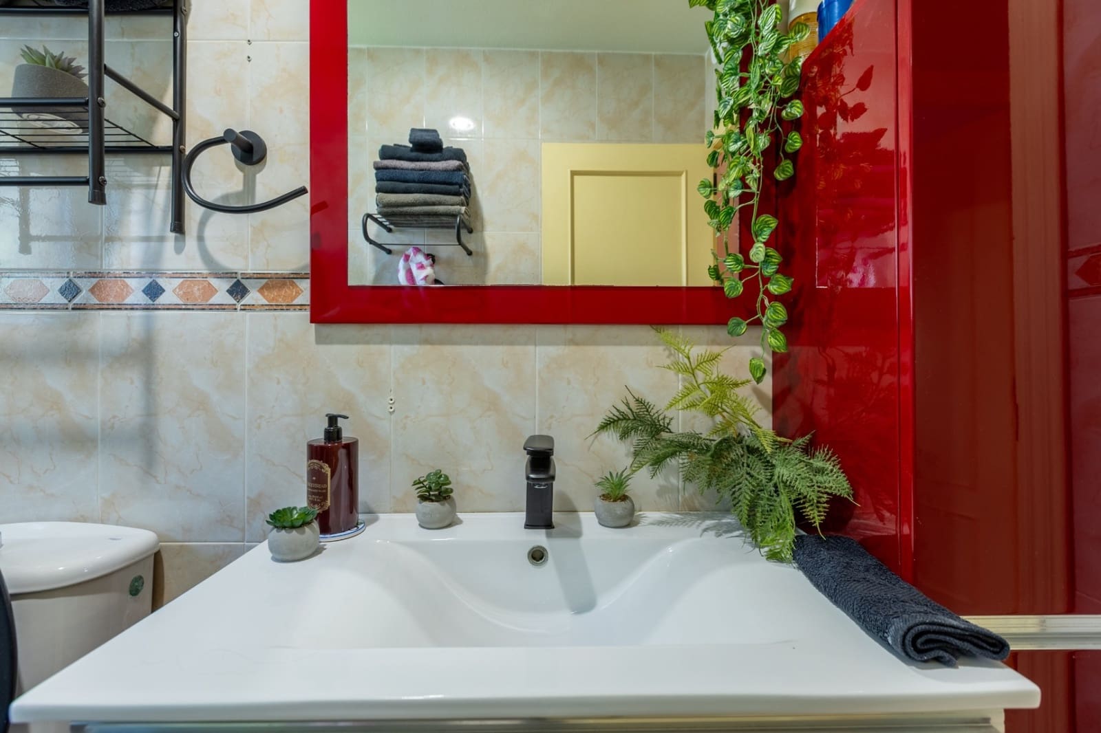 5 bedroom Villa for sale in Benijofar with pool - € 498,000 (Ref: 9463821)