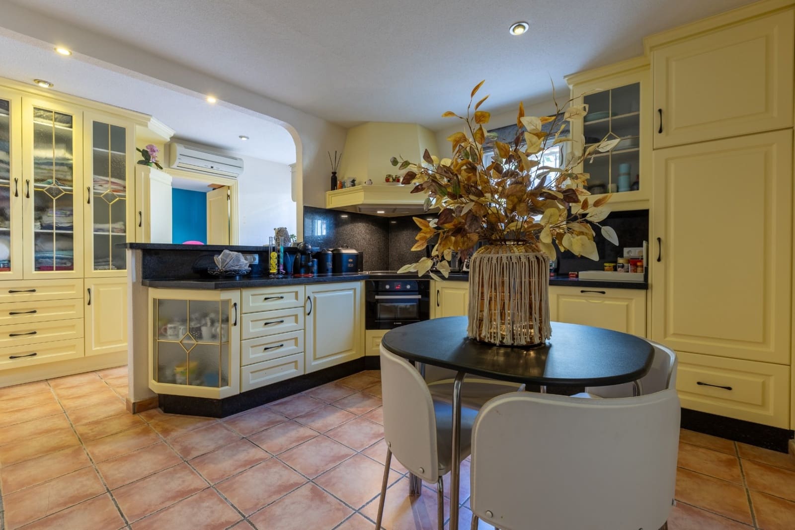 5 bedroom Villa for sale in Benijofar with pool - € 498,000 (Ref: 9463821)