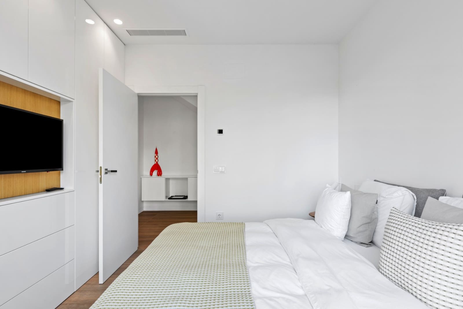 4 Zimmer Villa zu verkaufen in Las Colinas Golf mit Pool Garage - 900.000 € (Ref: 9463823)