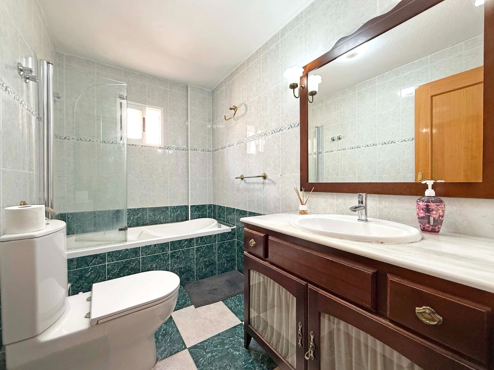 3 bedroom Villa for sale in Los Altos with pool garage - € 184,900 (Ref: 9463829)