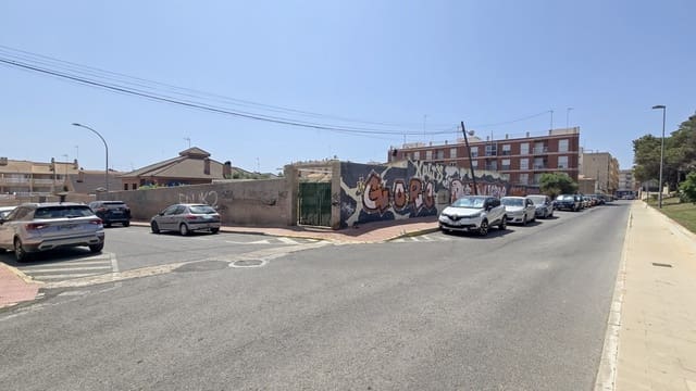 Solar/Parcela en Zona Pueblo, Guardamar del Segura en venta - 2.200.000 € (Ref: 9463831)