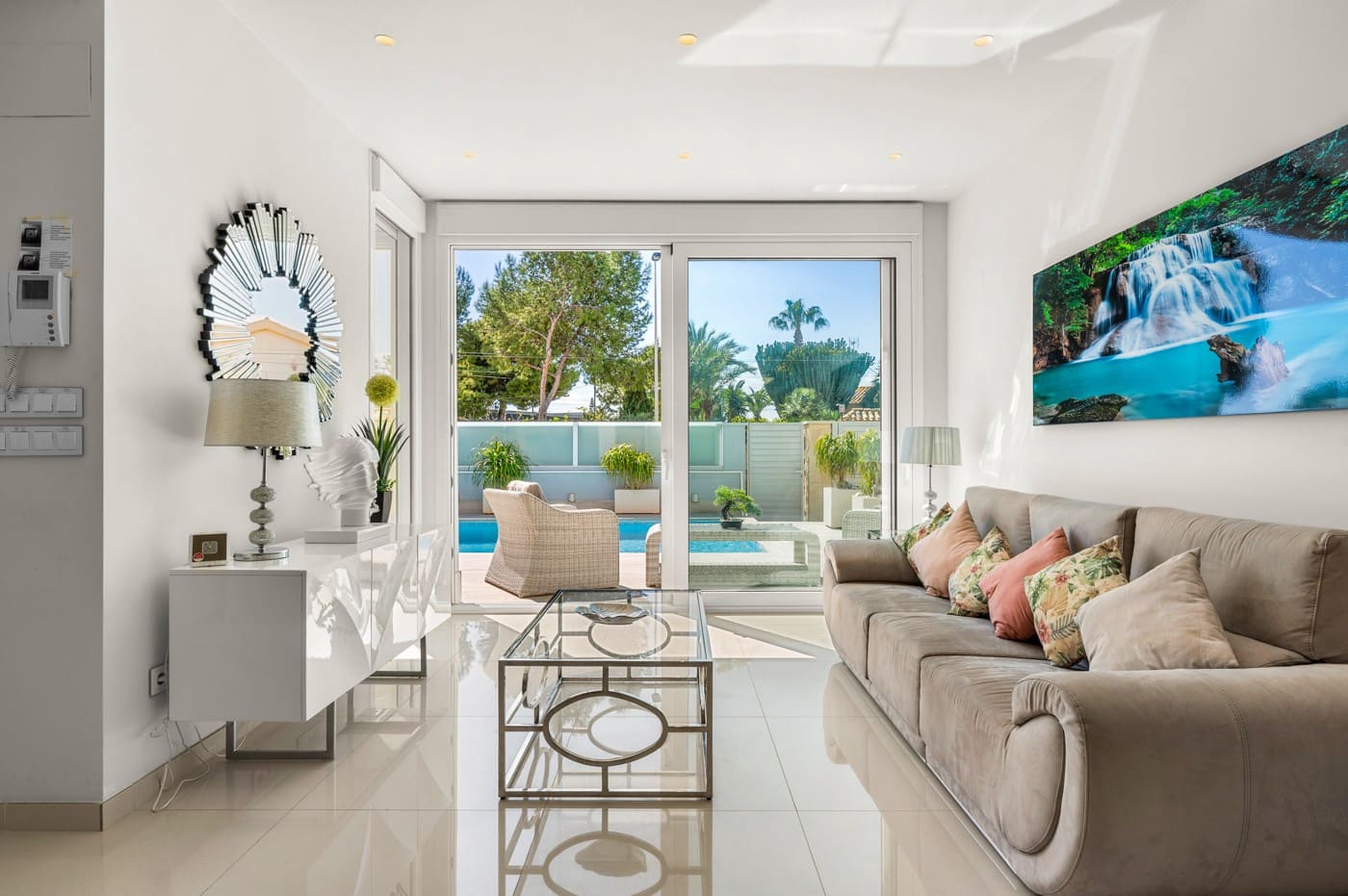 4 soverom Villa til salgs i Torrevieja med svømmebasseng - € 580 000 (Ref: 9463833)