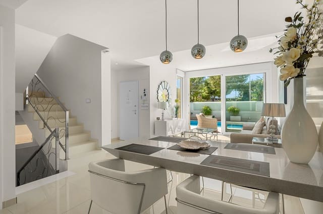 4 slaapkamer Villa te koop in El Molino, Torrevieja met zwembad - € 580.000 (Ref: 9463833)