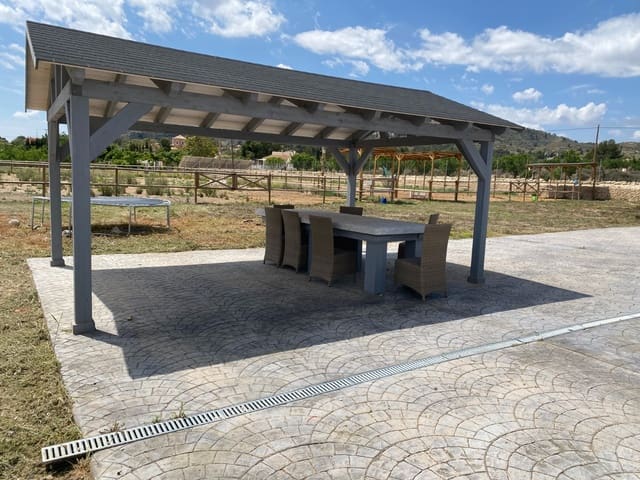 3 soverom Finca/Herregård til salgs i Monóvar / Monóver - € 299 995 (Ref: 9463836)