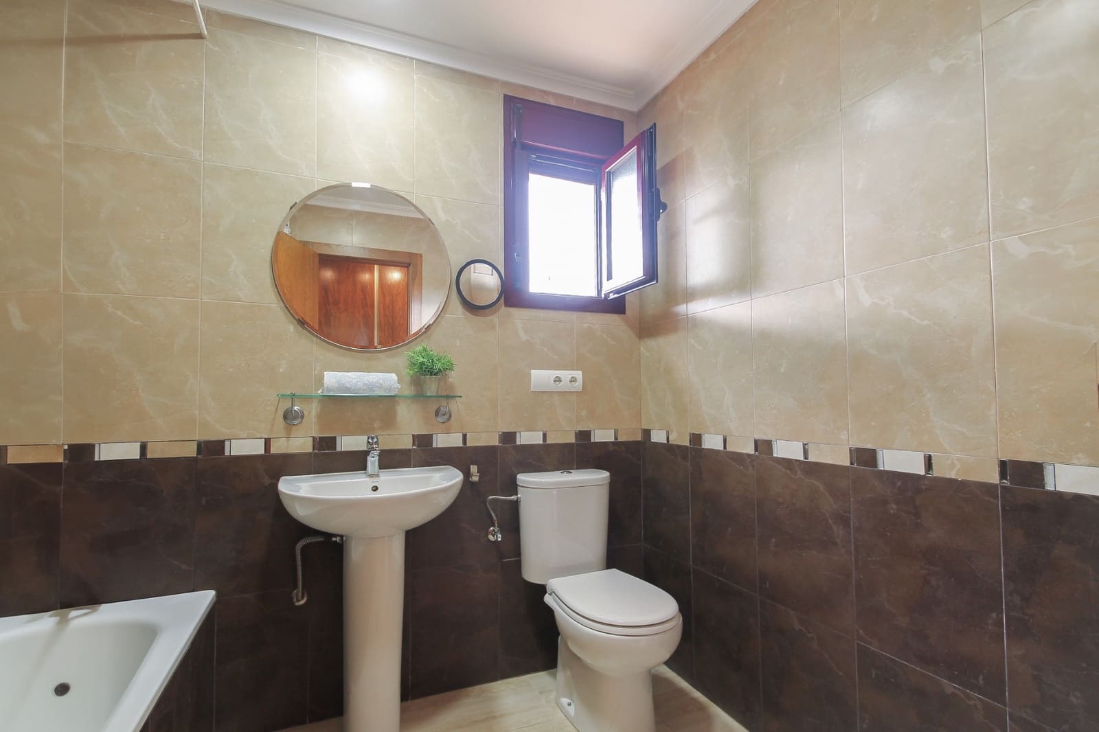 6 quarto Moradia para venda em Los Balcones com piscina - 699 000 € (Ref: 9463837)