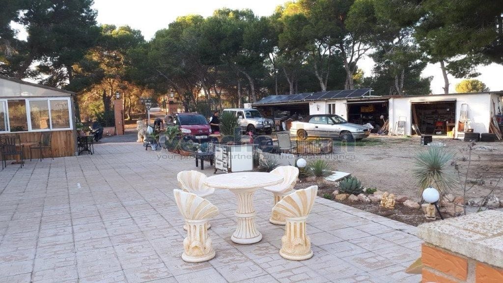 8 Zimmer Villa zu verkaufen in Los Balcones mit Pool Garage - 729.950 € (Ref: 9463841)