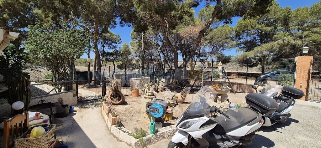 8 Zimmer Villa zu verkaufen in Los Balcones mit Pool Garage - 729.950 € (Ref: 9463841)