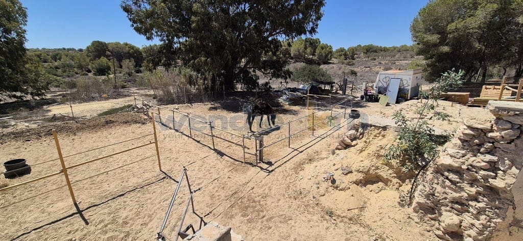 8 Zimmer Villa zu verkaufen in Los Balcones mit Pool Garage - 729.950 € (Ref: 9463841)