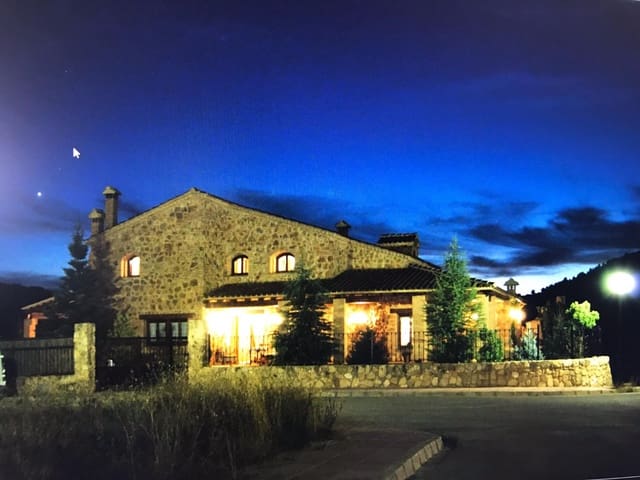 4 sypialnia Willa na sprzedaż w Riópar z garażem - 510 000 € (Ref: 9463843)