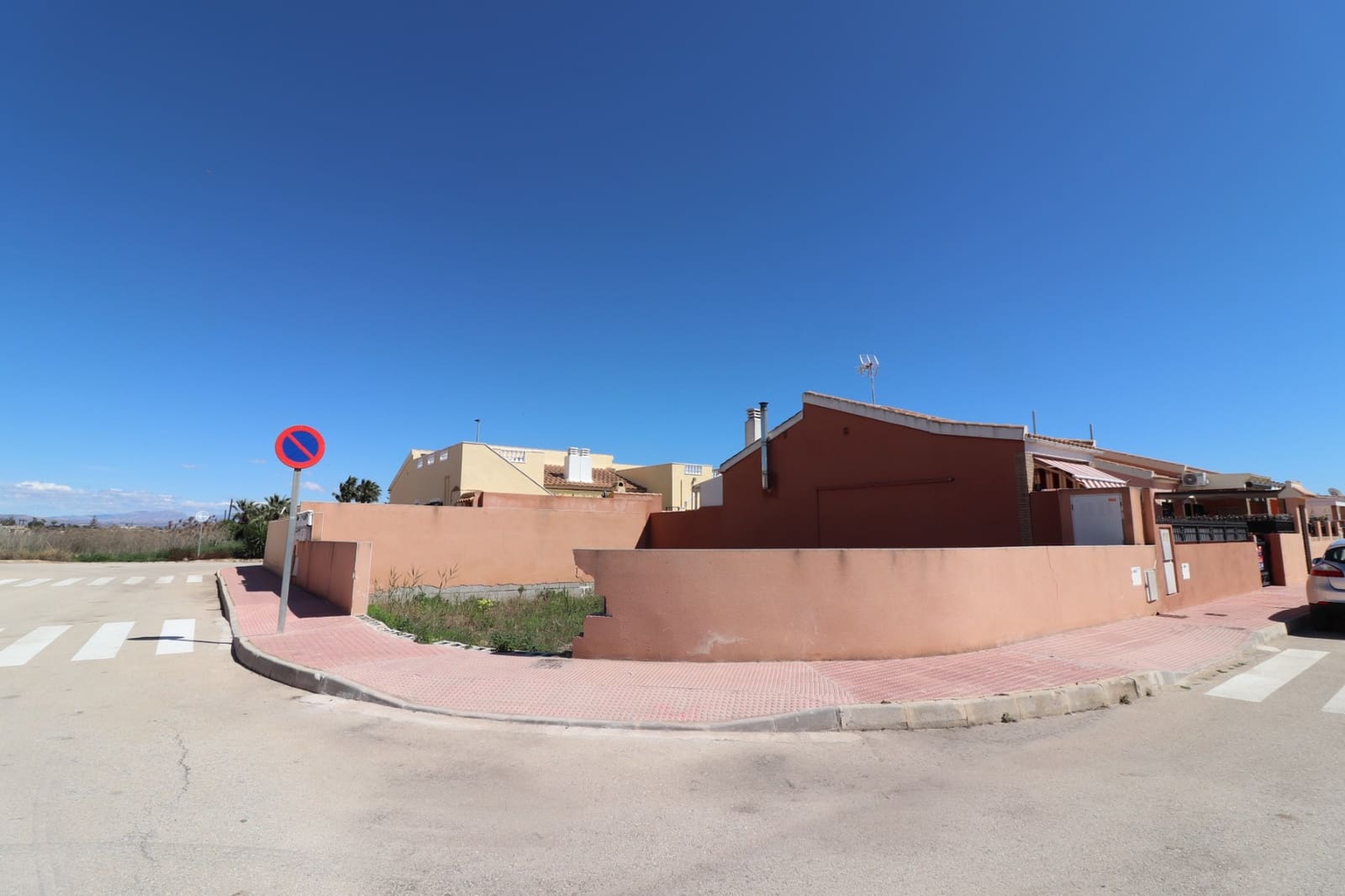 Building Plot for sale in Daya Nueva - € 75,000 (Ref: 9463845)