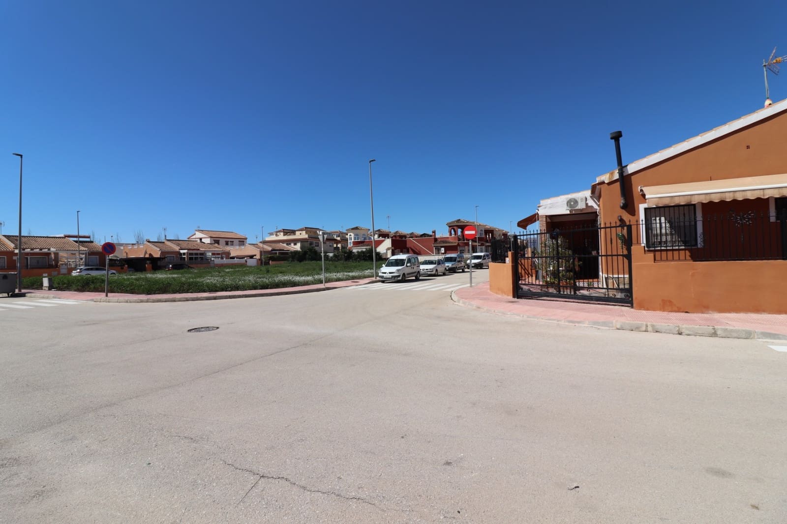 Building Plot for sale in Daya Nueva - € 75,000 (Ref: 9463845)