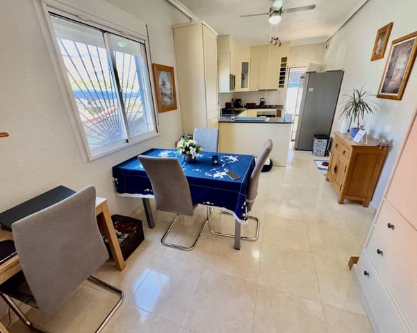 3 makuuhuone Huvila myytävänä paikassa Ciudad Quesada, Rojales mukana uima-altaan 
autotalli - 375 000 € (Ref: 9463847)