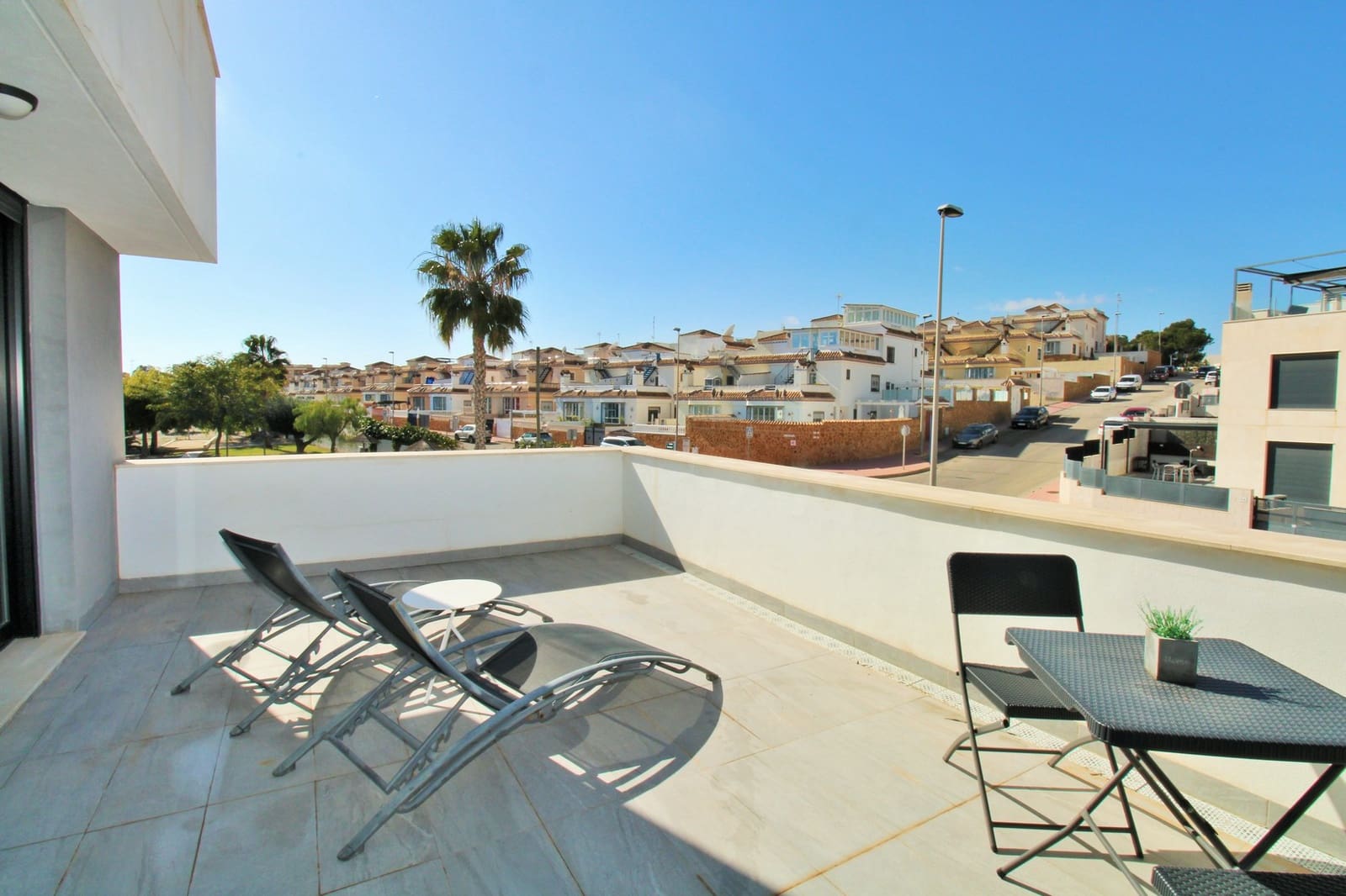 3 quarto Moradia para venda em Villamartin com piscina - 405 000 € (Ref: 9463860)