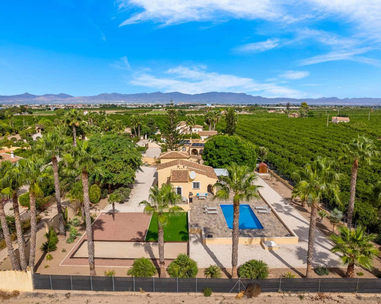 2 bedroom Finca/Country House for sale in Rafal with pool - € 395,000 (Ref: 9463875)