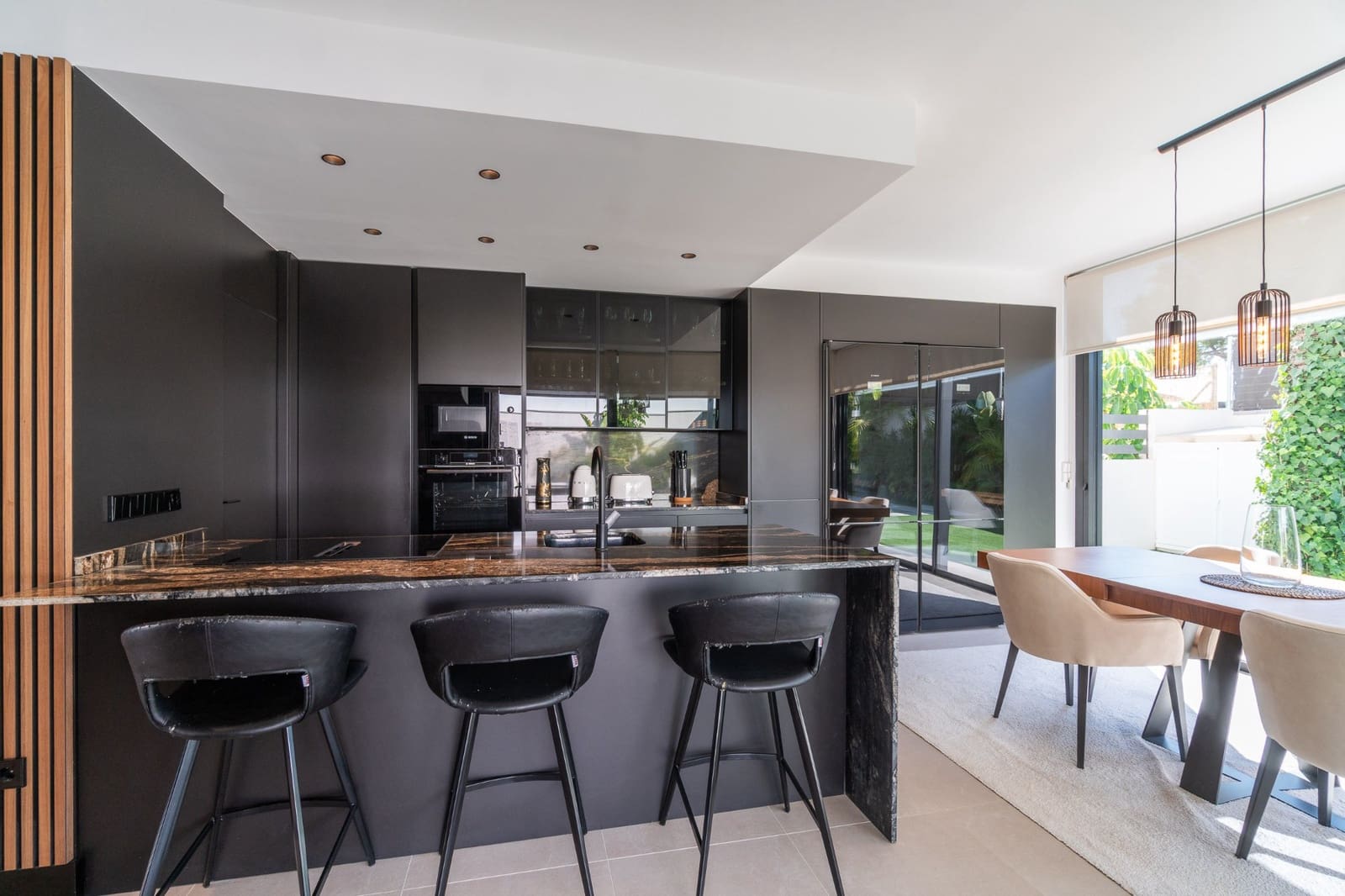 Chalet de 2 habitaciones en Los Balcones en venta con piscina garaje - 649.000 € (Ref: 9463878)