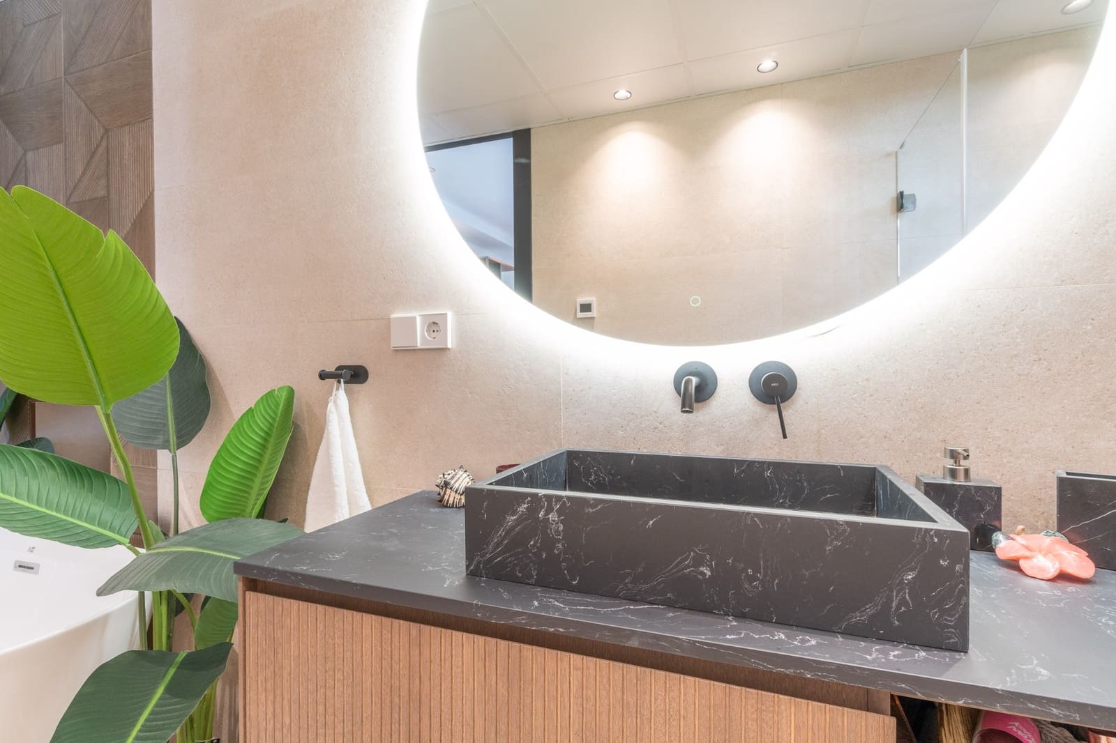 Chalet de 2 habitaciones en Los Balcones en venta con piscina garaje - 649.000 € (Ref: 9463878)