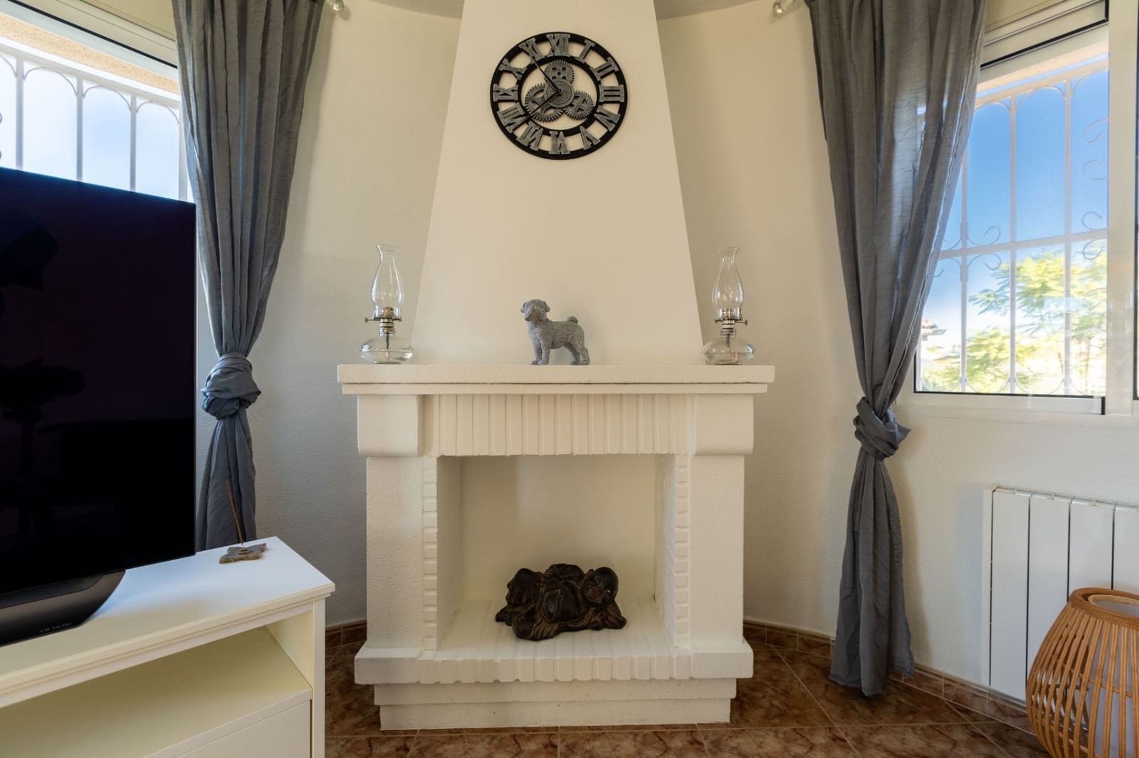 5 bedroom Villa for sale in Benijofar with pool - € 495,000 (Ref: 9463880)