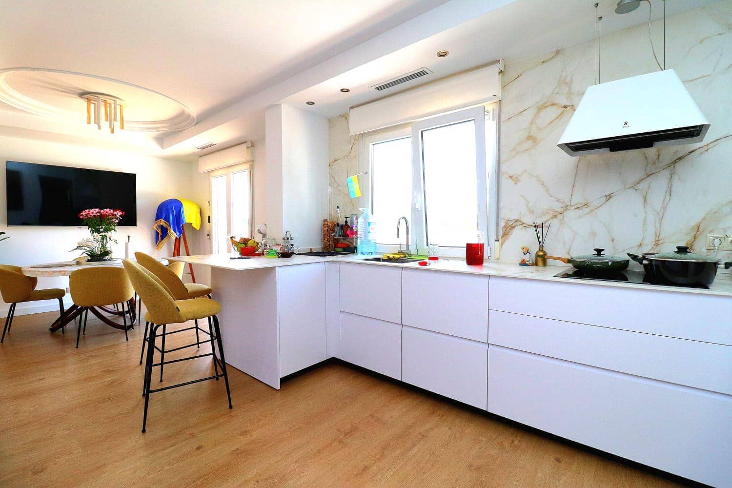 5 bedroom Villa for sale in Campoamor with pool garage - € 1,300,000 (Ref: 9463882)