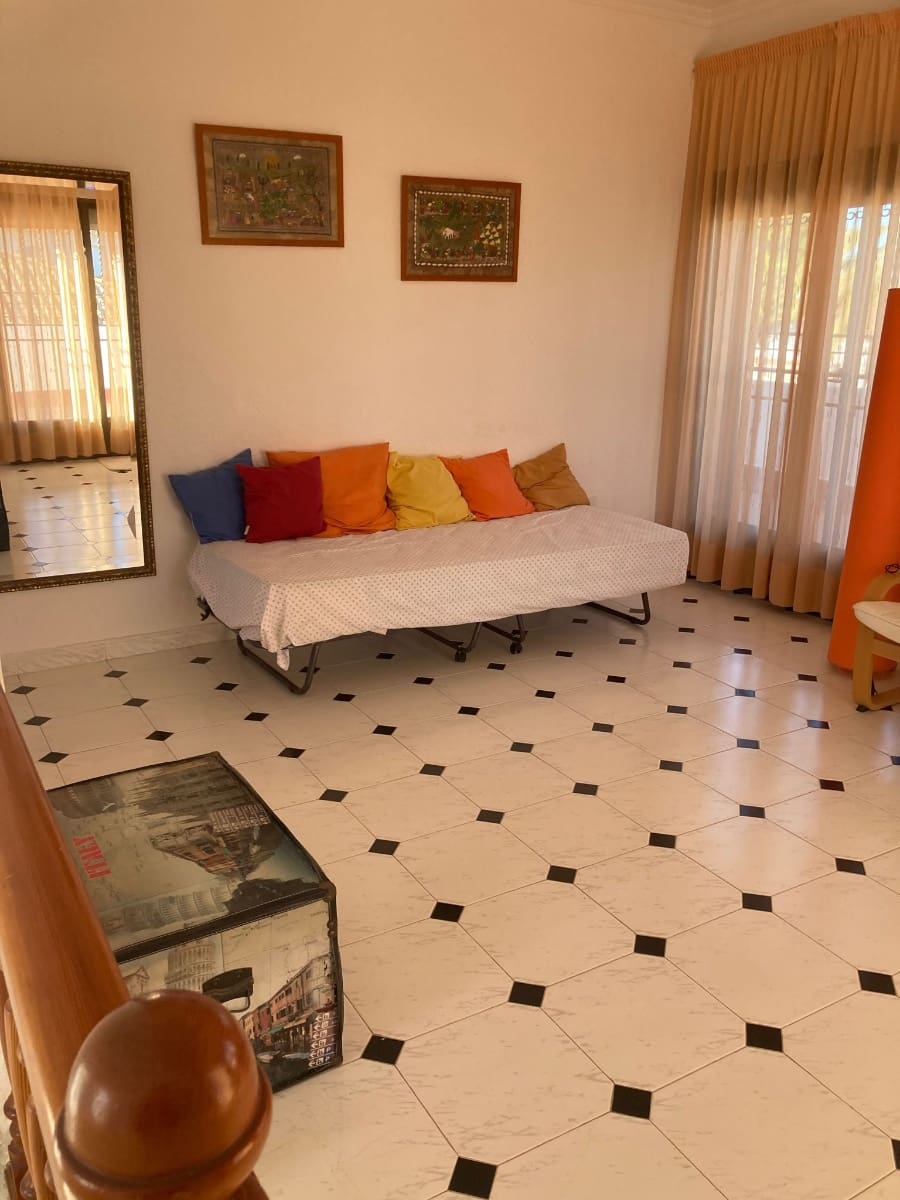 4 soverom Villa til salgs i Cabo Roig med svømmebasseng garasje - € 950 000 (Ref: 9463883)