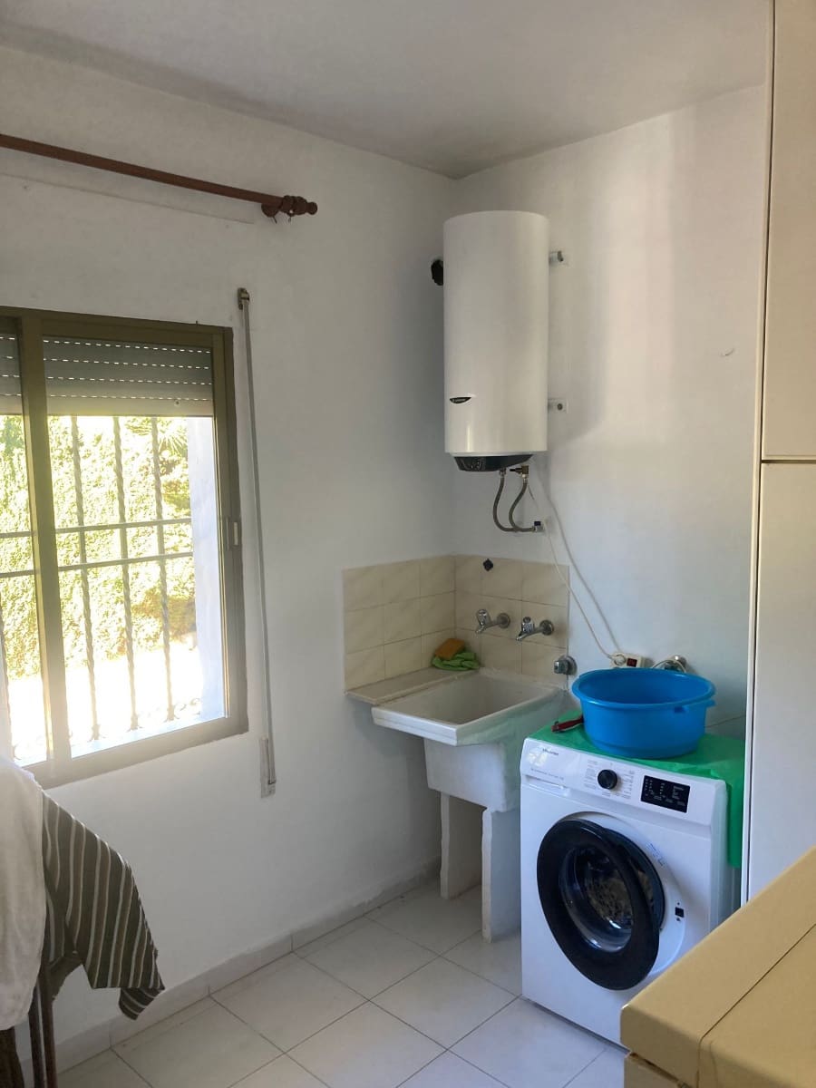 4 soverom Villa til salgs i Cabo Roig med svømmebasseng garasje - € 950 000 (Ref: 9463883)