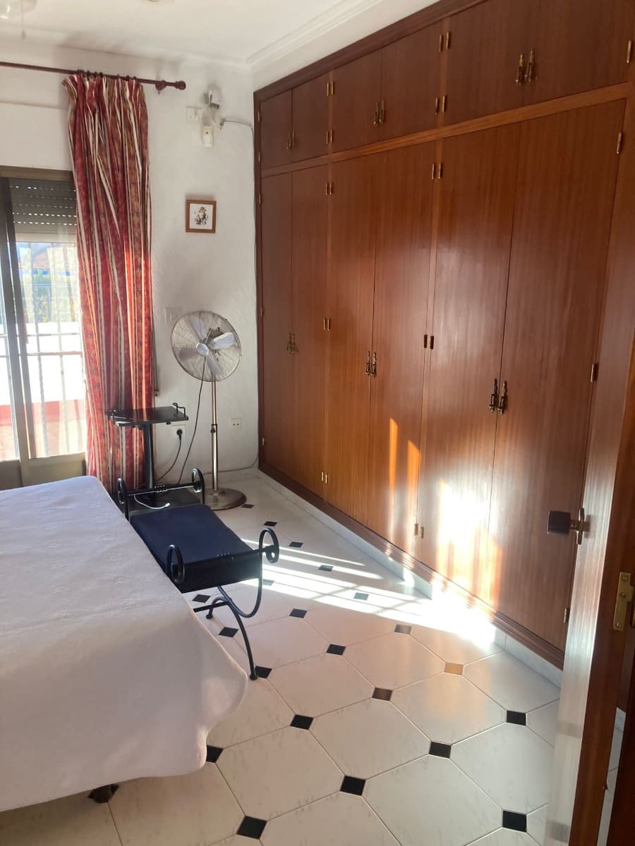 4 soverom Villa til salgs i Cabo Roig med svømmebasseng garasje - € 950 000 (Ref: 9463883)