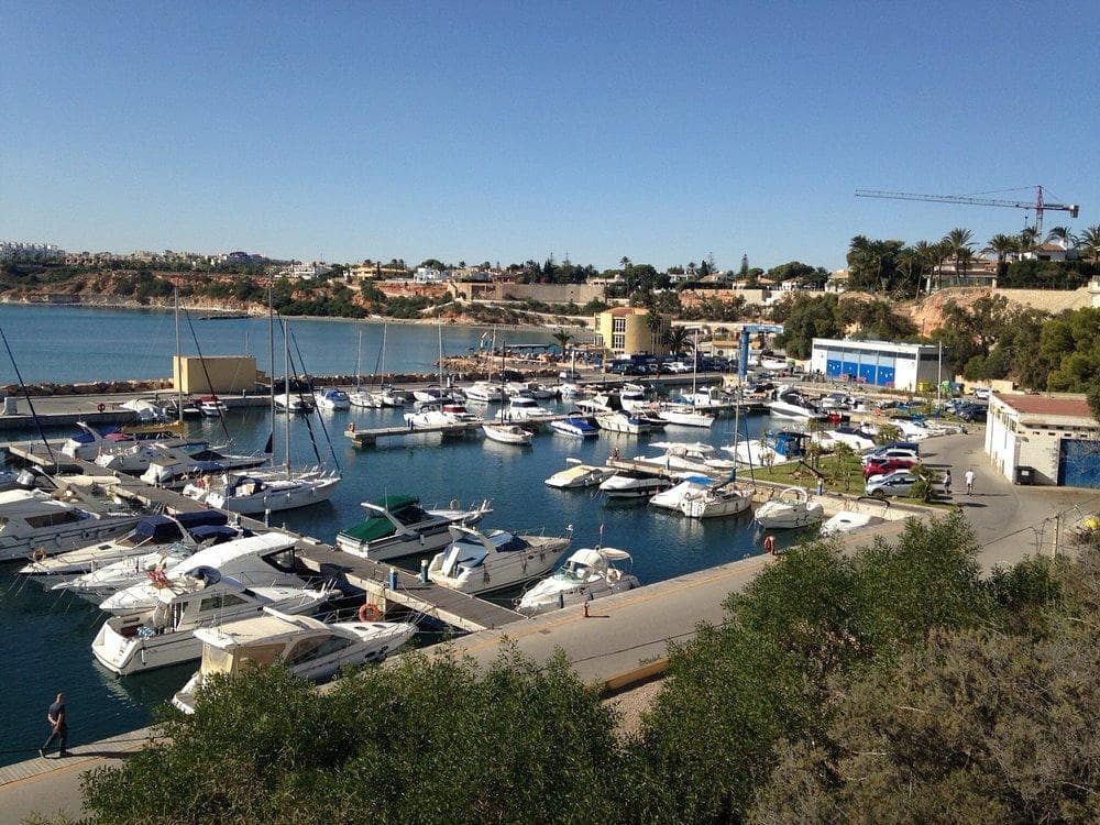 4 soverom Villa til salgs i Cabo Roig med svømmebasseng garasje - € 950 000 (Ref: 9463883)