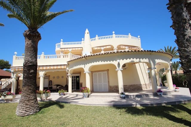 4 sovrum Villa till salu i Cabo Roig, Orihuela med pool garage - 1 150 000 € (Ref: 9463885)