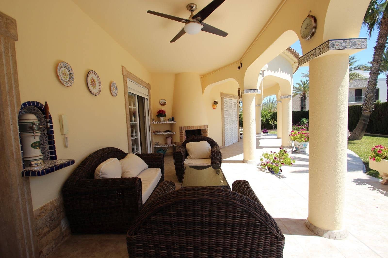 4 bedroom Villa for sale in Cabo Roig with pool garage - € 1,150,000 (Ref: 9463885)