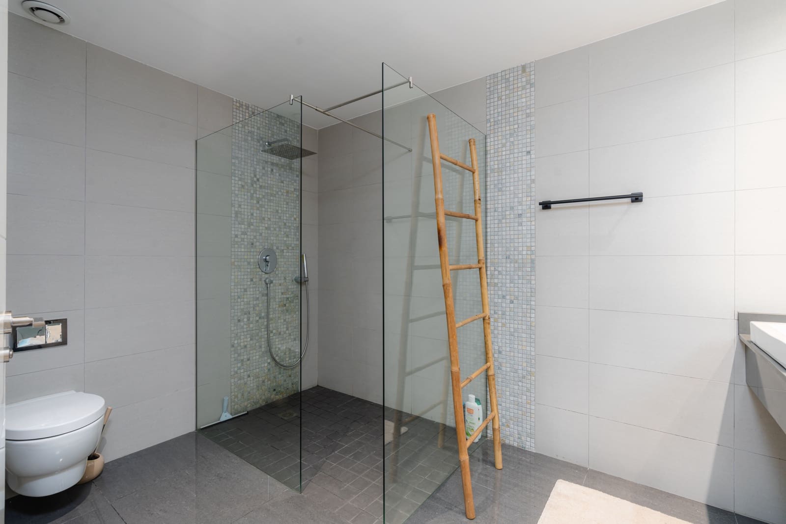 7 makuuhuone Huvila myytävänä paikassa San Fulgencio mukana uima-altaan 
autotalli - 1 090 000 € (Ref: 9463886)