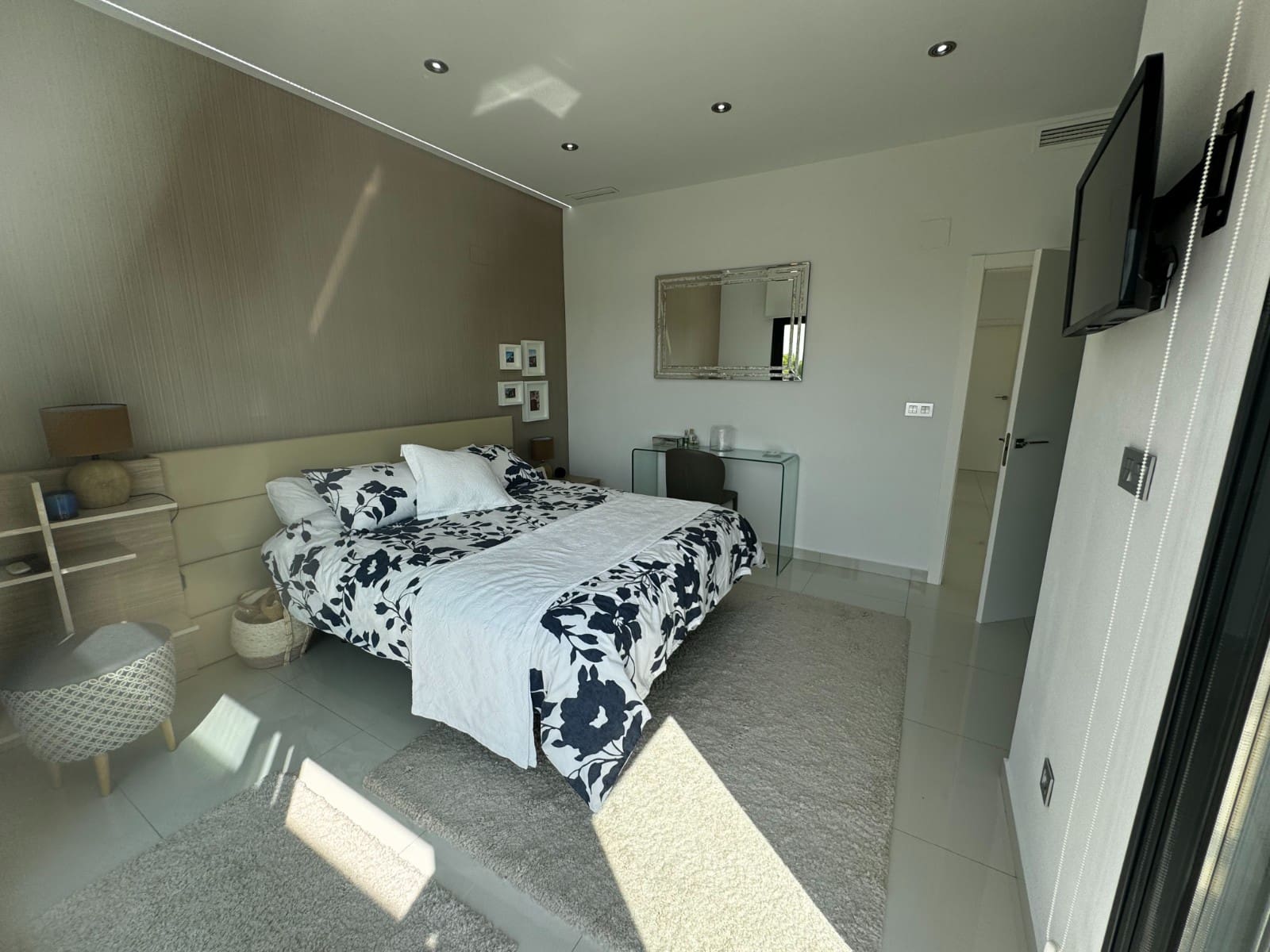 3 Zimmer Villa zu verkaufen in Pilar de la Horadada mit Pool - 499.000 € (Ref: 9463887)