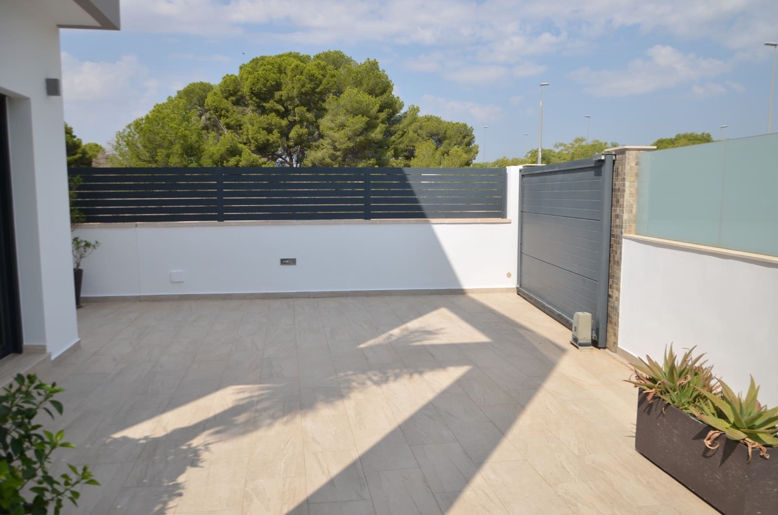 3 Zimmer Villa zu verkaufen in Pilar de la Horadada mit Pool - 499.000 € (Ref: 9463887)