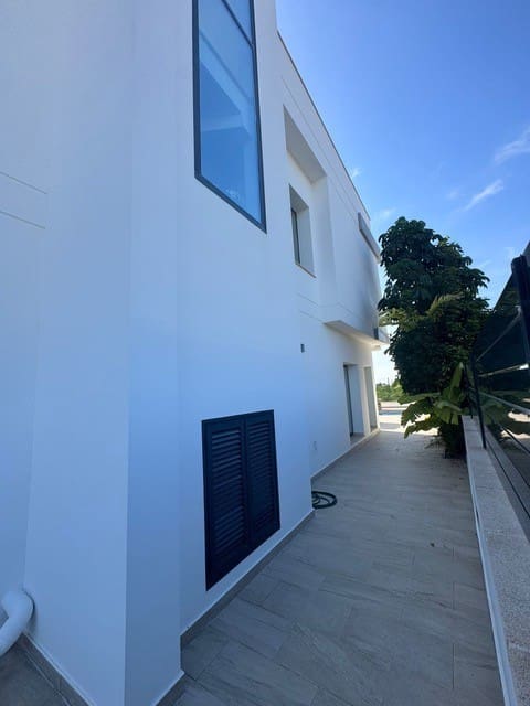 3 Zimmer Villa zu verkaufen in Pilar de la Horadada mit Pool - 499.000 € (Ref: 9463887)