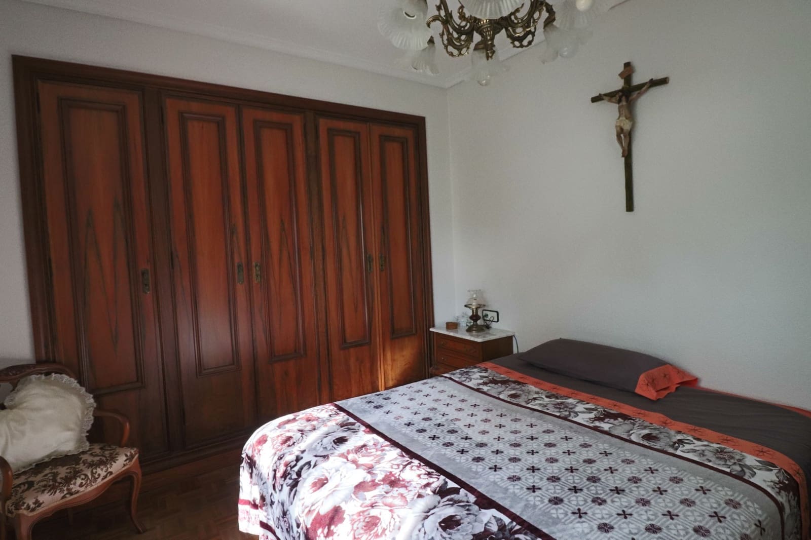 6 bedroom Villa for sale in La Nucia with garage - € 585,000 (Ref: 9463888)