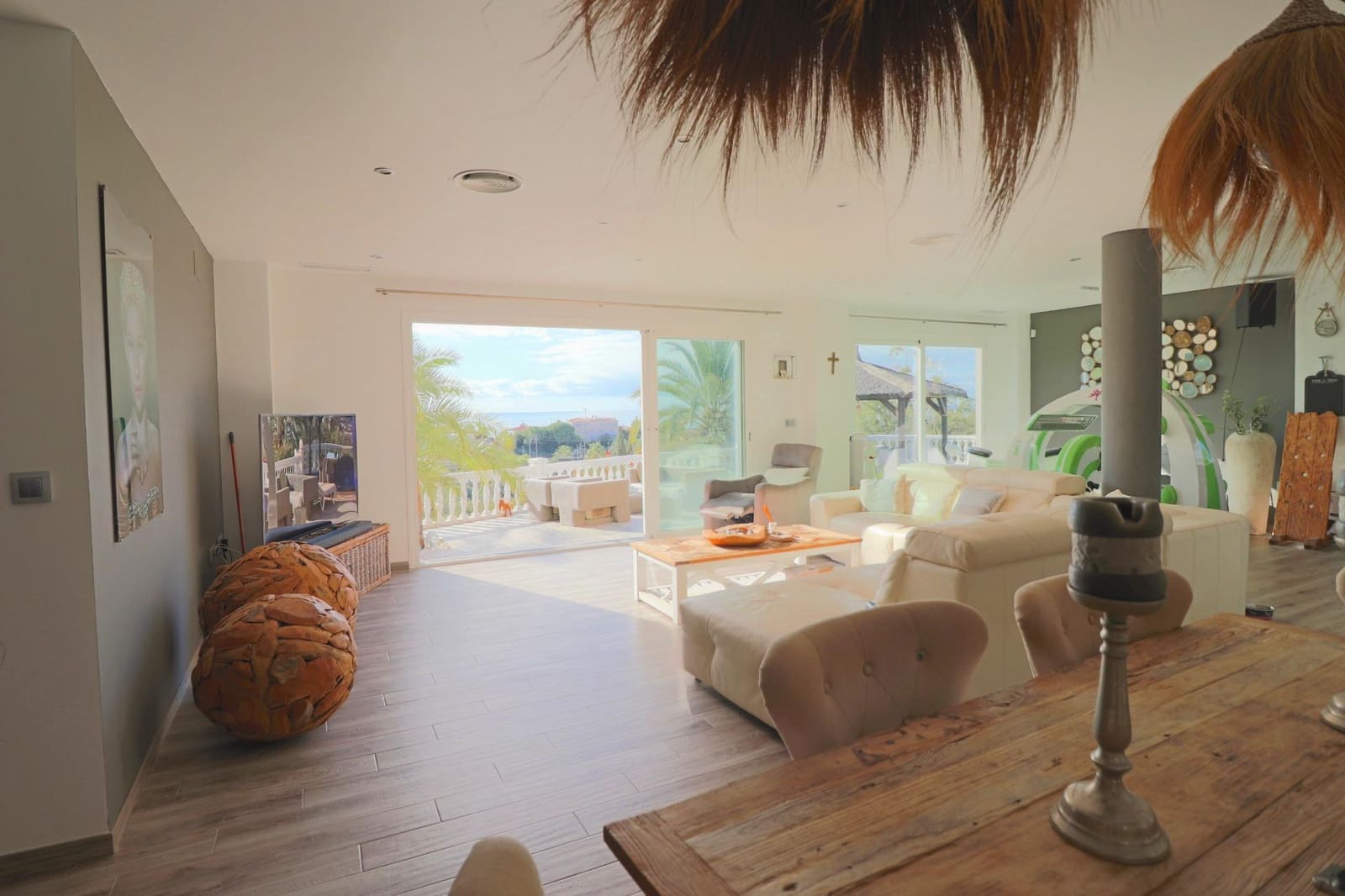 8 slaapkamer Villa te koop in Coveta Fuma met zwembad garage - € 2.200.000 (Ref: 9463889)