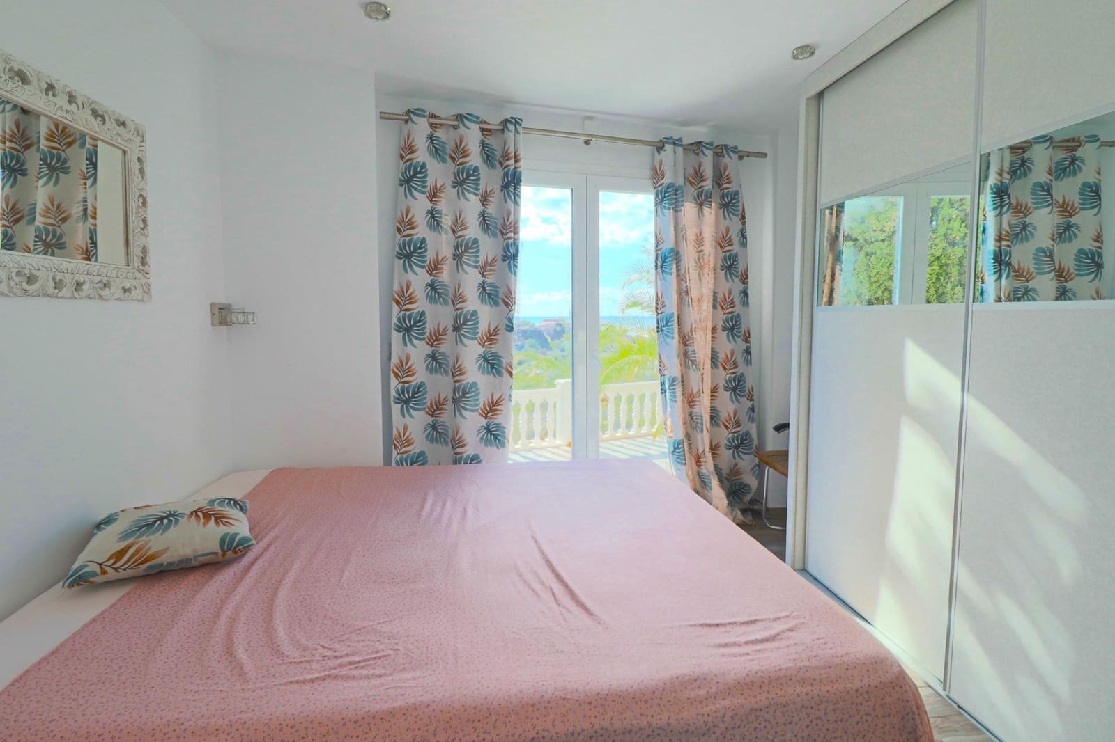 8 slaapkamer Villa te koop in Coveta Fuma met zwembad garage - € 2.200.000 (Ref: 9463889)