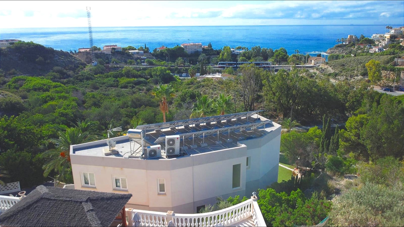 8 slaapkamer Villa te koop in Coveta Fuma met zwembad garage - € 2.200.000 (Ref: 9463889)