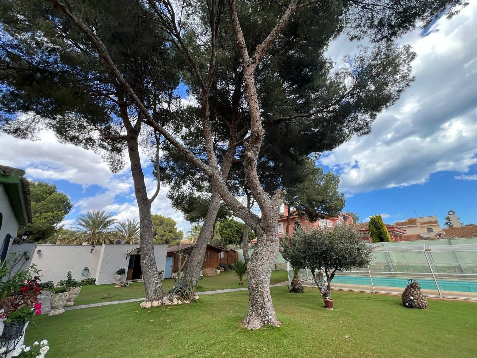 3 slaapkamer Villa te koop in Campoamor met zwembad - € 950.000 (Ref: 9463901)