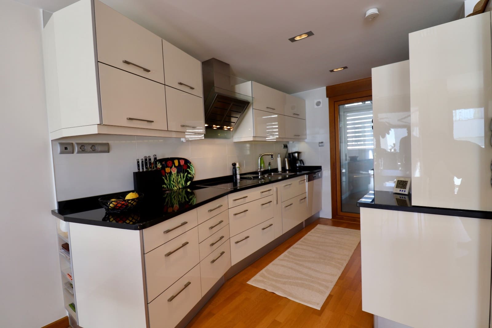 3 bedroom Townhouse for sale in Guardamar del Segura with pool garage - € 595,000 (Ref: 9463902)