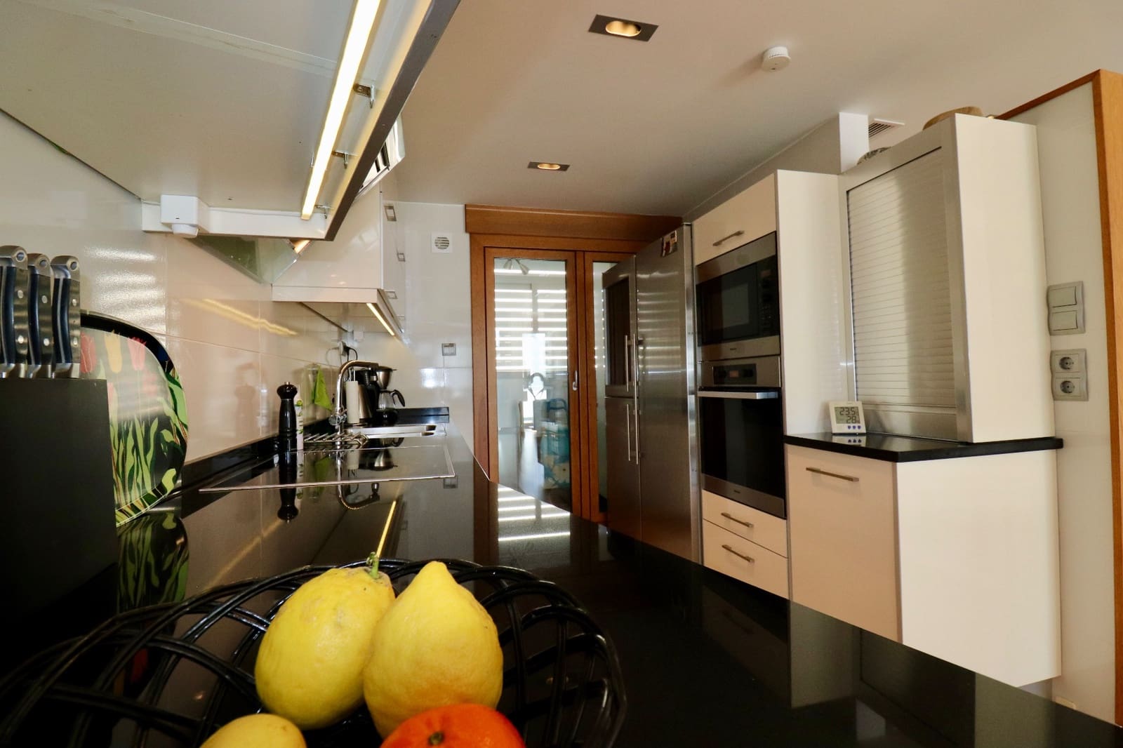 3 bedroom Townhouse for sale in Guardamar del Segura with pool garage - € 595,000 (Ref: 9463902)