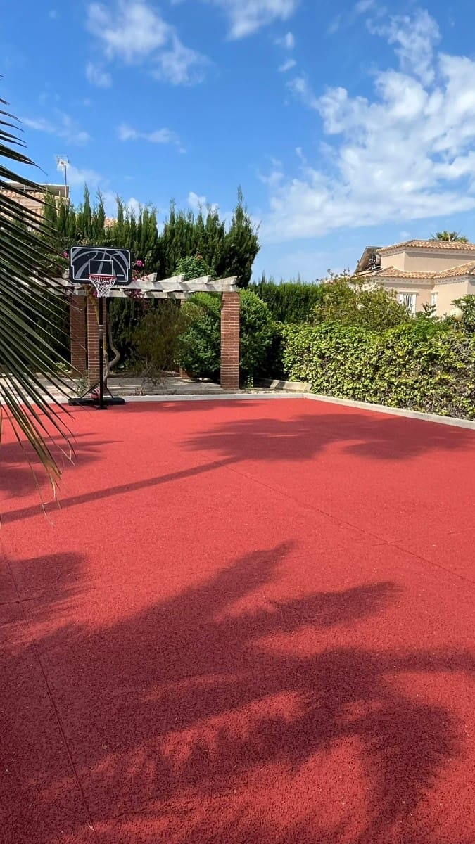 7 bedroom Villa for sale in Benidorm with pool garage - € 1,595,000 (Ref: 9463903)