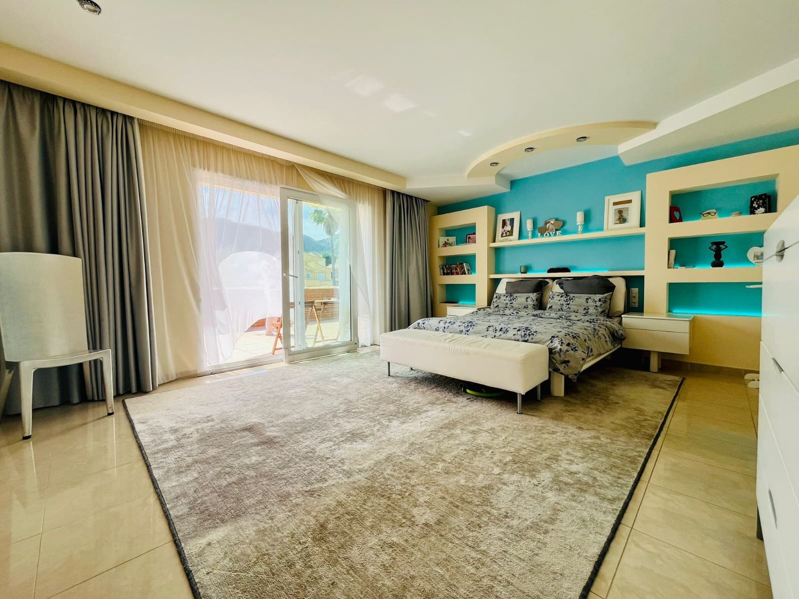 7 bedroom Villa for sale in Benidorm with pool garage - € 1,595,000 (Ref: 9463903)