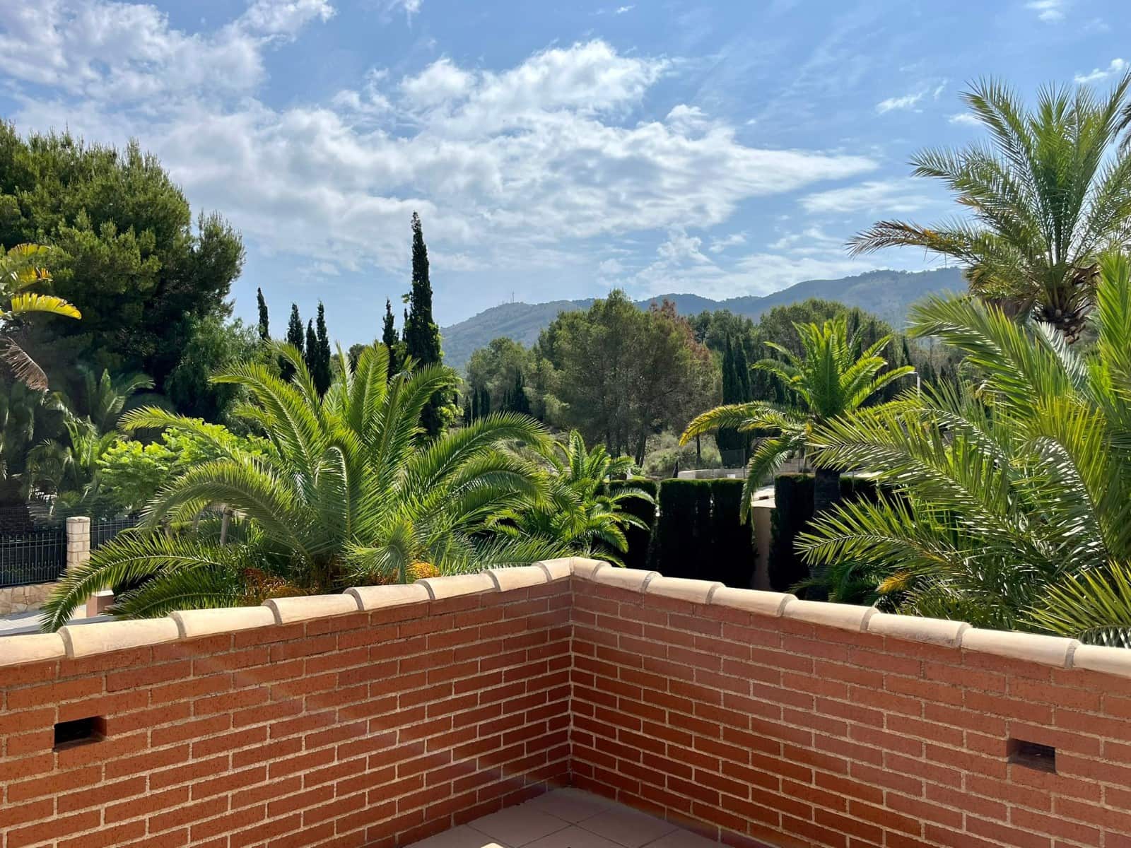 7 bedroom Villa for sale in Benidorm with pool garage - € 1,595,000 (Ref: 9463903)